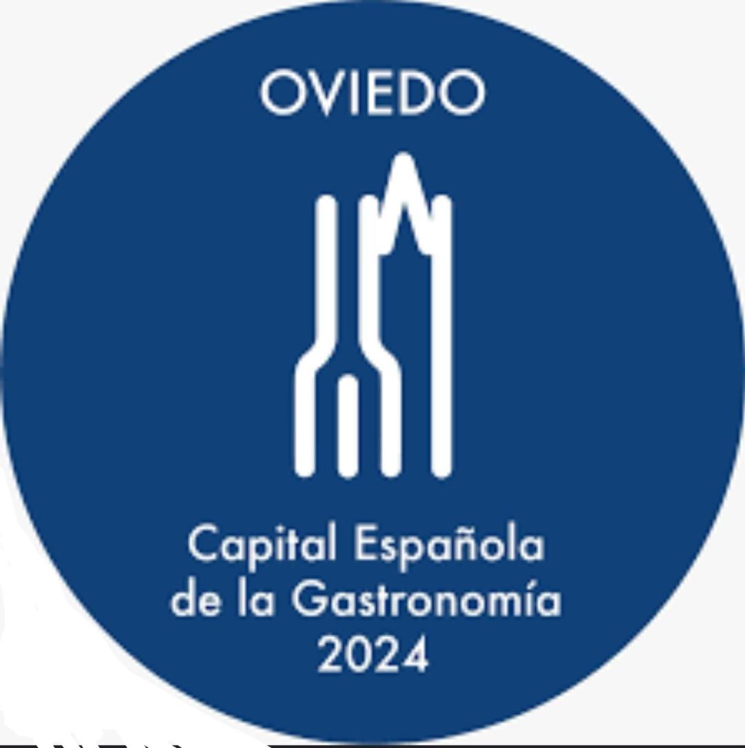 Alojamiento Oviedo 2 Con Parking エクステリア 写真